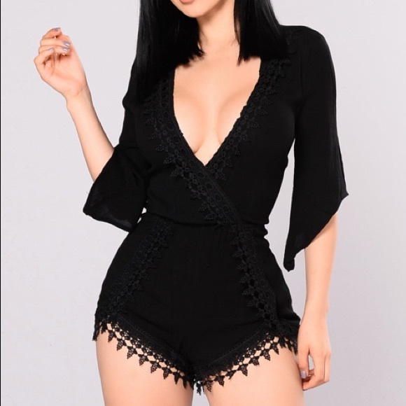 BLACK LACE ROMPER - Picture 3 of 4